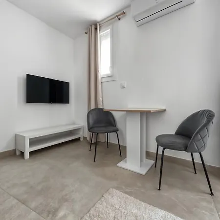 Sejour Confort Dans Un Cadre Raffine Apartman