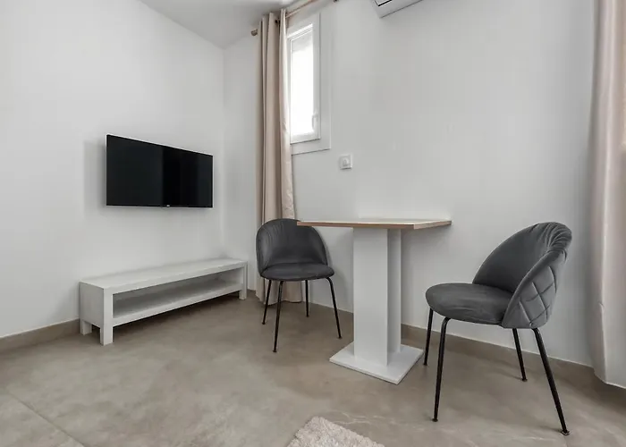 Sejour Confort Dans Un Cadre Raffine Apartman